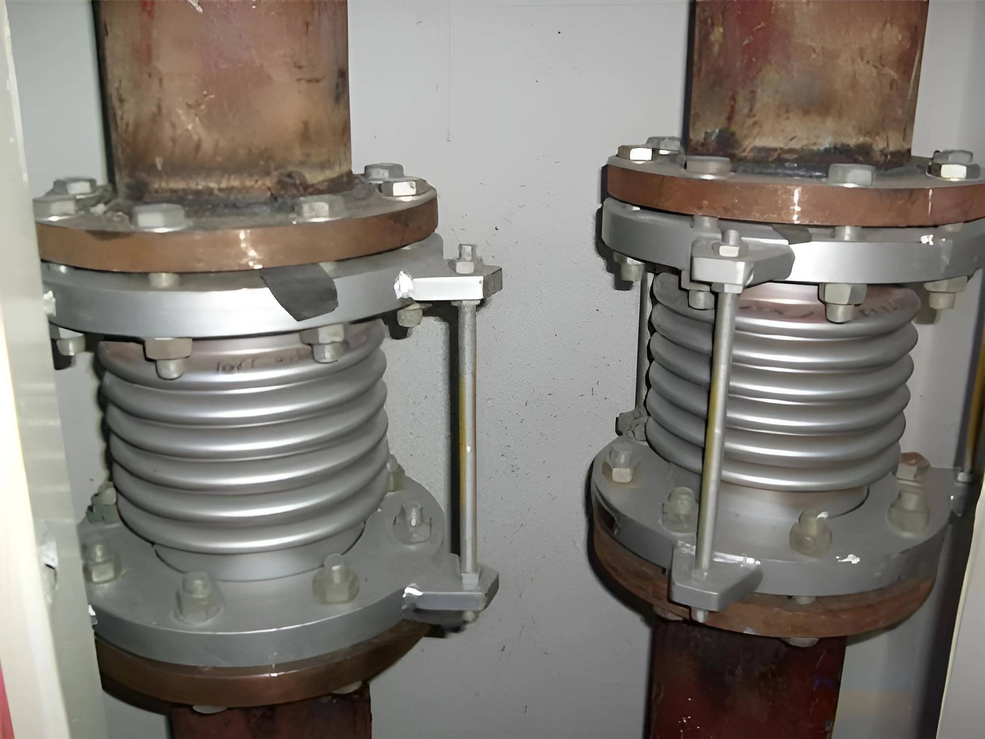 Inspection and replacement of metal expansion joints