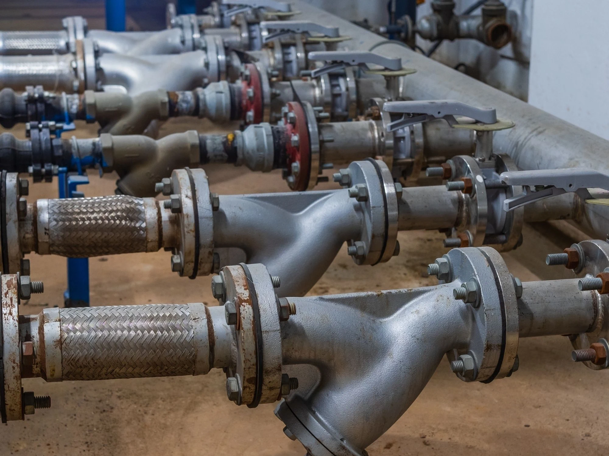 Application-sites-for-metal-braided-hoses Where do you need metal braided hoses?