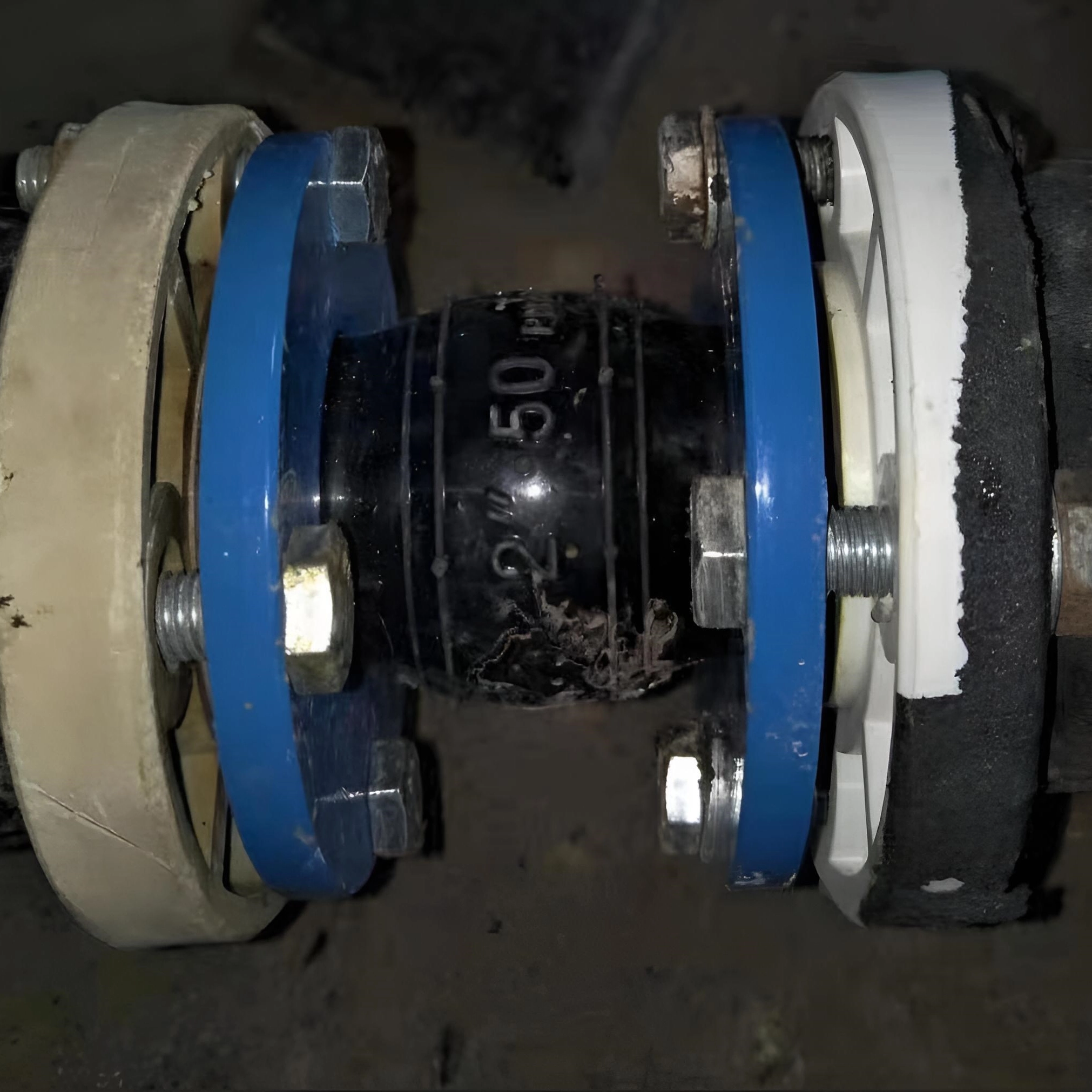 Installing-the-wrong-Installing-the-wrong-rubber