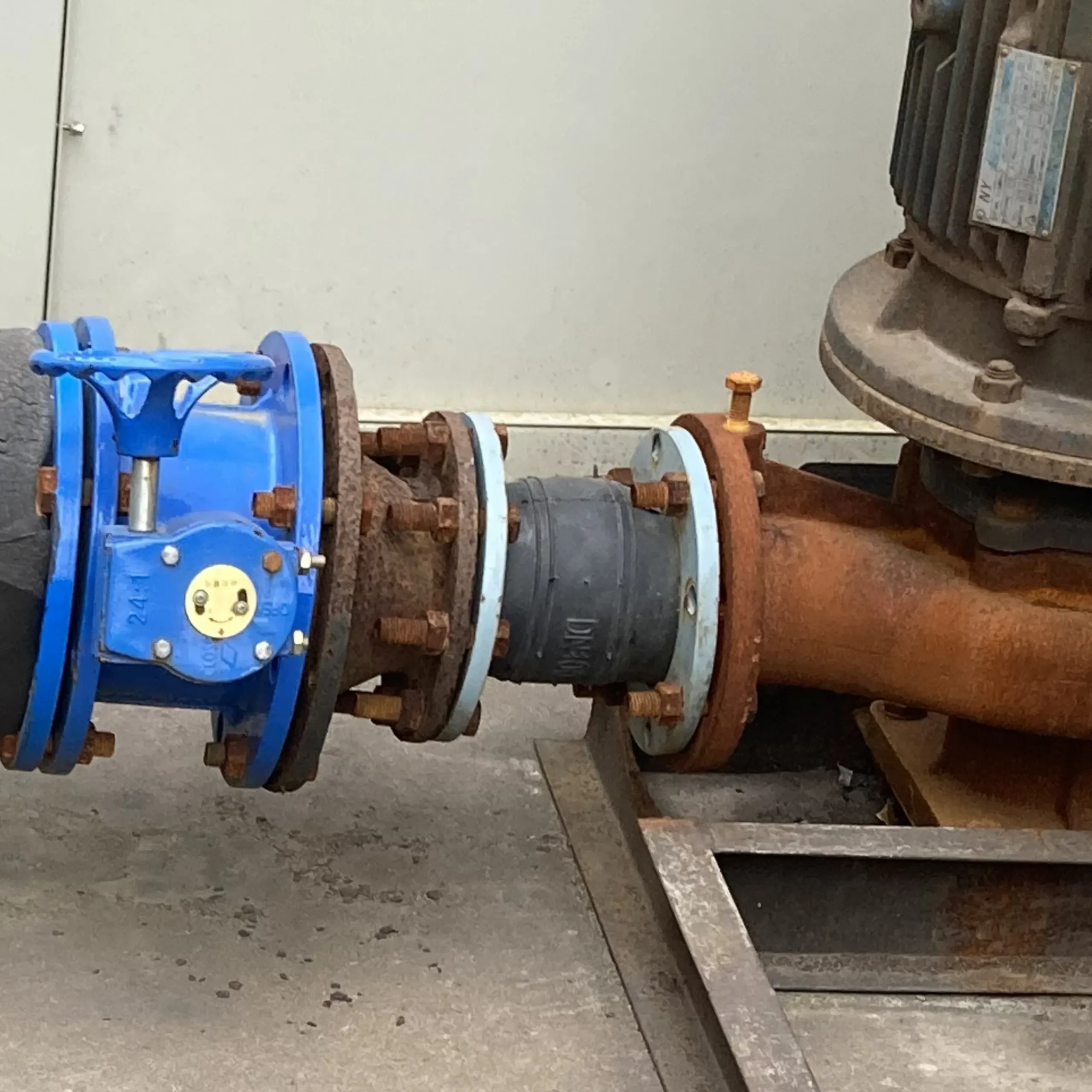 Setup-as-well-as-Upkeep-Tips-rubber-expansion-joint-for-pipe