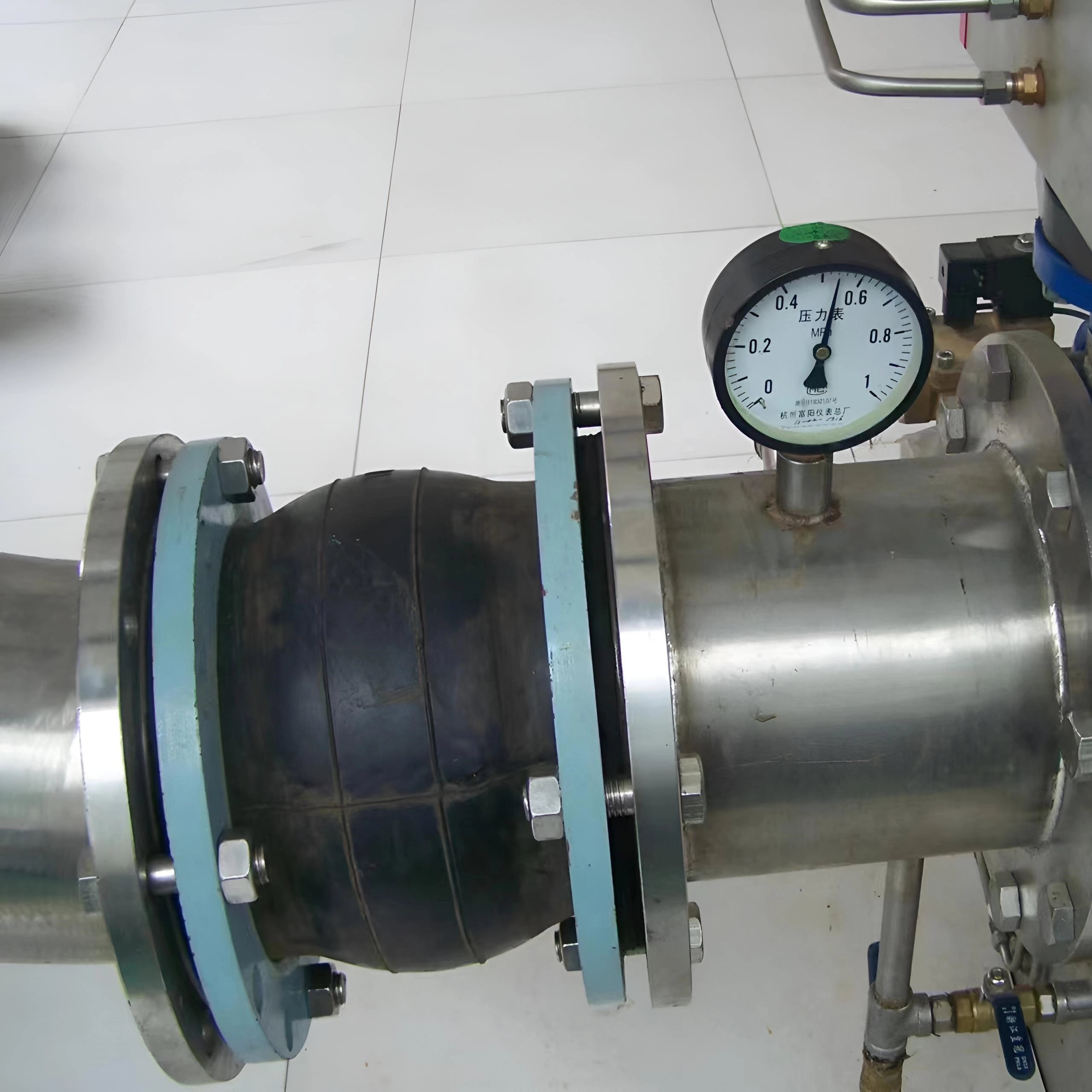 rubber-expansion-joint-Neighborhood-suppliers